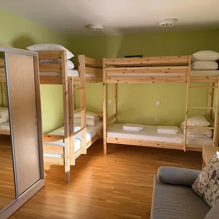 Alutaguse Tervisespordikeskuse Paeikesemaja Hotel *